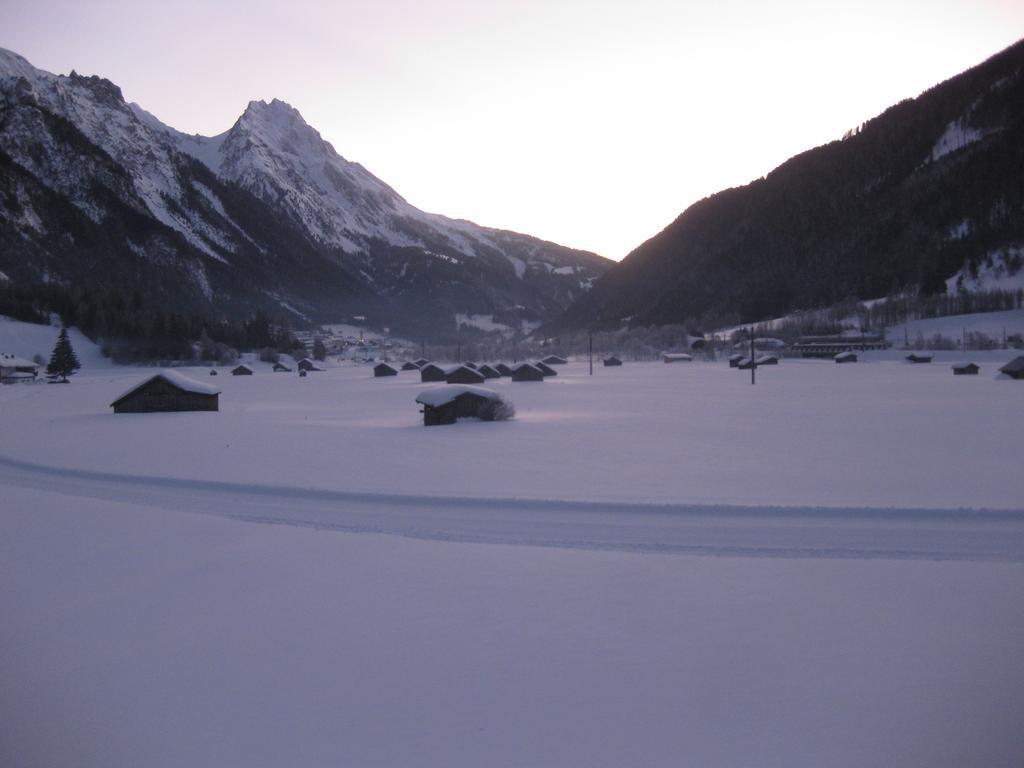 Apart Bella Monte Apartman Pettneu am Arlberg Kültér fotó